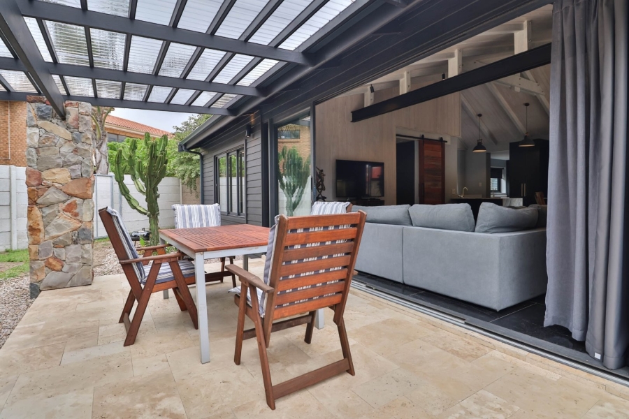 3 Bedroom Property for Sale in The Island Western Cape